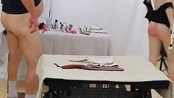 Viva Athena En Candy White Gaan Gepassioneerd Bondage Spelen En Ontvangen Oraal Plezier