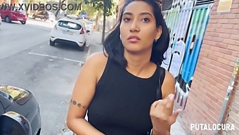 Prisangel Kolombiyalı Hottie, Torbe'Nin Sikini Arkadan Alıyor