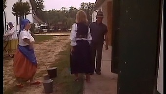 एक परफेक्ट बॉडी वाली खूबसूरत औरत को हार्डकोर सेक्स सीन में फेशियल मिलता है